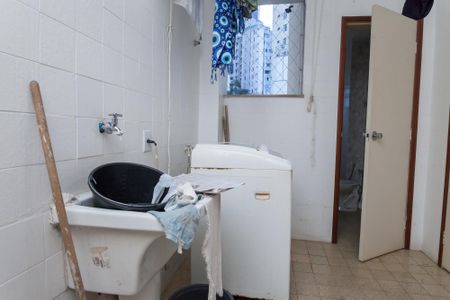 Apartamento para alugar com 180m², 4 quartos e 2 vagas Apartamento para alugar com 180m², 4 quartos e 2 vagasÁrea de Serviço