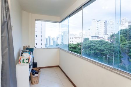 Apartamento para alugar com 180m², 4 quartos e 2 vagas Apartamento para alugar com 180m², 4 quartos e 2 vagasvaranda quarto 3