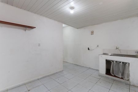 Quarto/Cozinha de casa para alugar com 1 quarto, 25m² em Vila Nova Cachoeirinha, São Paulo