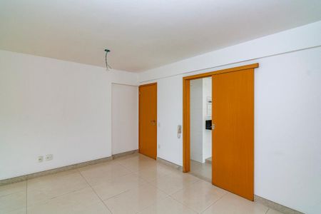 Sala de apartamento à venda com 2 quartos, 156m² em Prado, Belo Horizonte