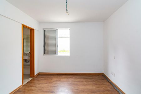 Apartamento à venda com 156m², 2 quartos e 4 vagasSuíte