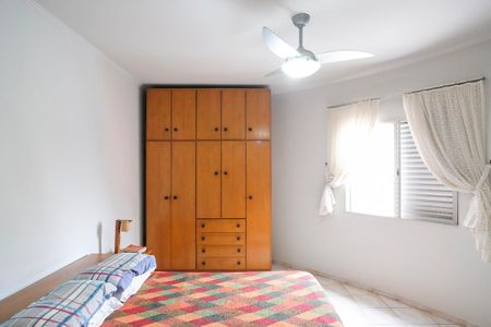 Casa à venda com 184m², 3 quartos e 1 vagaQuarto 2