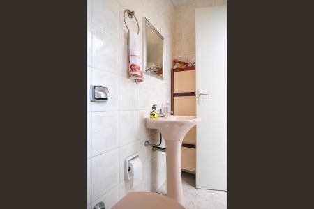 Casa à venda com 184m², 3 quartos e 1 vagaBanheiro social