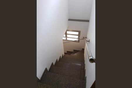 Casa para alugar com 250m², 4 quartos e 2 vagas
