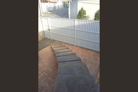 Casa para alugar com 250m², 4 quartos e 2 vagas