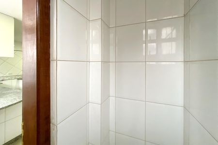 Apartamento à venda com 160m², 4 quartos e 2 vagas Apartamento à venda com 160m², 4 quartos e 2 vagasDespensa