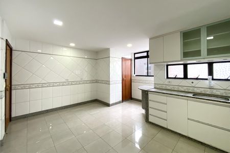 Apartamento à venda com 160m², 4 quartos e 2 vagas Apartamento à venda com 160m², 4 quartos e 2 vagasCozinha