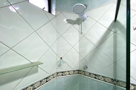 Apartamento à venda com 160m², 4 quartos e 2 vagas Apartamento à venda com 160m², 4 quartos e 2 vagasBanheiro da Suíte 1