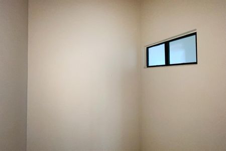 Apartamento à venda com 160m², 4 quartos e 2 vagas Apartamento à venda com 160m², 4 quartos e 2 vagasQuarto de Serviço