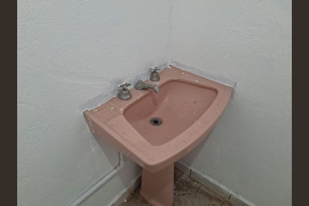 Banheiro de casa para alugar com 1 quarto, 40m² em Vila Nova Cachoeirinha, São Paulo