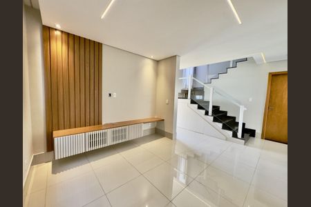 Casa de Condomínio à venda com 3 quartos, 158m² em Sobradinho, Lagoa Santa