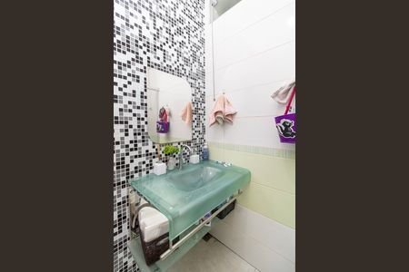 Casa à venda com 89m², 2 quartos e 1 vagaBanheiro 2