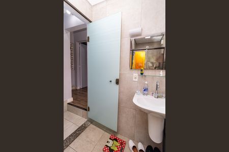 Casa à venda com 89m², 2 quartos e 1 vagaBanheiro 1