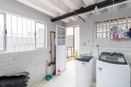 Casa à venda com 89m², 2 quartos e 1 vagaÁrea de Serviço