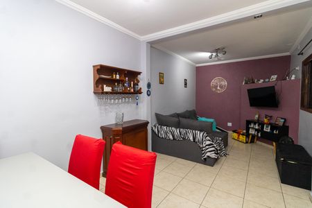 Casa à venda com 89m², 2 quartos e 1 vagaSala