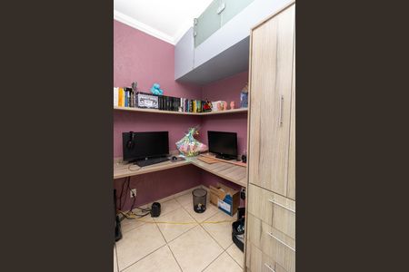 Casa à venda com 89m², 2 quartos e 1 vagaEscritório