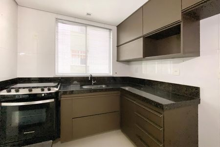 Apartamento para alugar com 70m², 2 quartos e 2 vagasCozinha