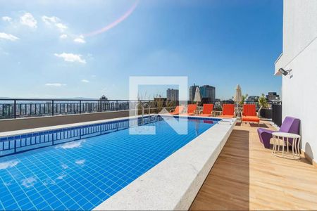 Studio para alugar com 24m², 1 quarto e sem vaga Studio para alugar com 24m², 1 quarto e sem vagaÁrea comum - Piscina