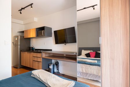 Quarto de kitnet/studio para alugar com 1 quarto, 24m² em Consolação, São Paulo