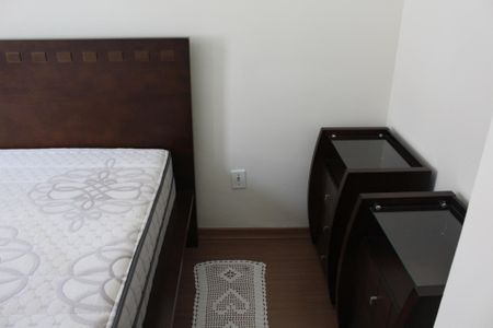 Quarto 1 de casa de condomínio para alugar com 2 quartos, 50m² em Chácara Tropical (caucaia do Alto), Cotia