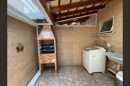 Casa de condomínio para alugar com 50m², 2 quartos e 2 vagas Casa de condomínio para alugar com 50m², 2 quartos e 2 vagasQuintal