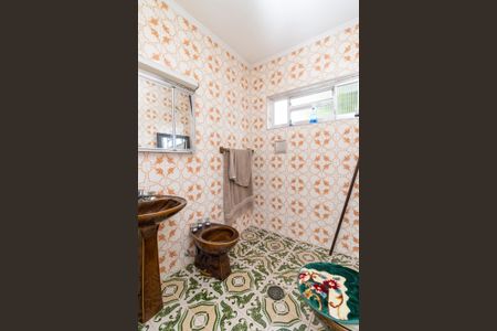 Casa à venda com 175m², 3 quartos e 2 vagasBanheiro 1