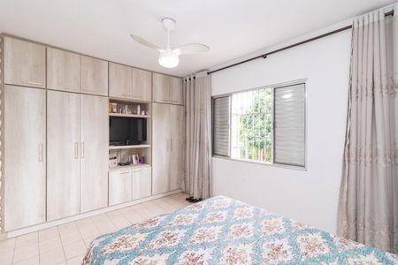 Casa à venda com 175m², 3 quartos e 2 vagasQuarto 1