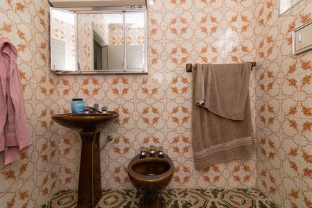 Casa à venda com 175m², 3 quartos e 2 vagasBanheiro 1