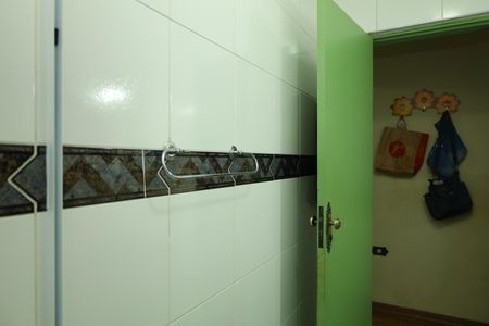 Casa à venda com 170m², 2 quartos e 1 vagaBanheiro 2