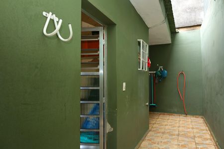 Casa à venda com 170m², 2 quartos e 1 vagaQuintal