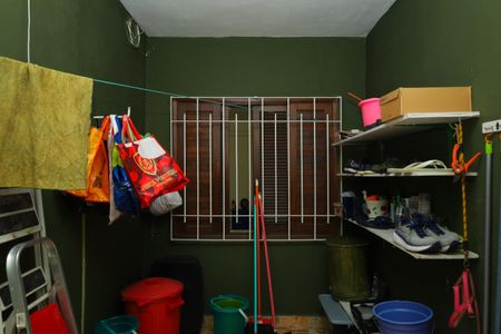 Casa à venda com 170m², 2 quartos e 1 vagaQuintal