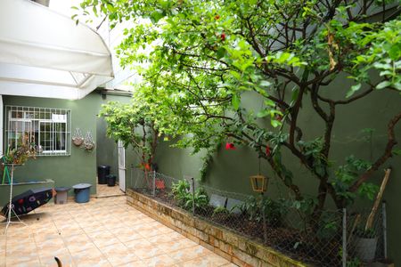 Casa à venda com 170m², 2 quartos e 1 vagaQuintal