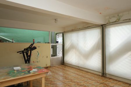 Casa à venda com 170m², 2 quartos e 1 vagaGaragem