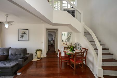 Apartamento à venda com 177m², 3 quartos e 2 vagasSala