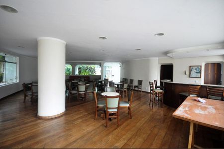 Apartamento à venda com 177m², 3 quartos e 2 vagasSalão de Festa