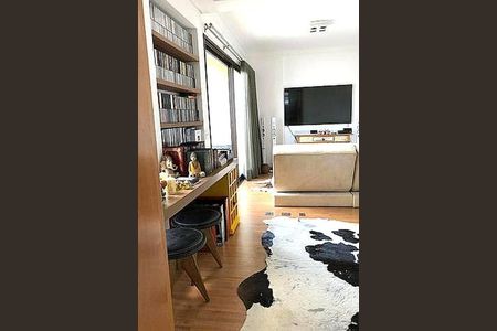 Apartamento à venda com 1 quarto, 57m² em Cambuí, Campinas
