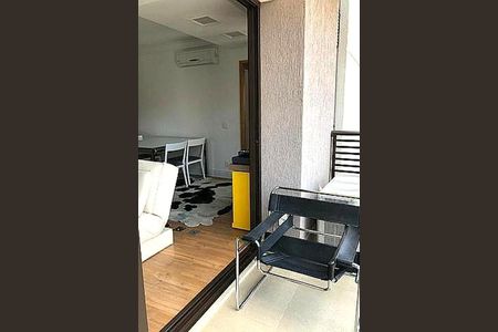 Apartamento à venda com 1 quarto, 57m² em Cambuí, Campinas