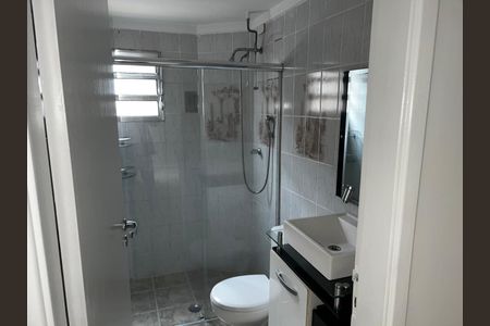Banheiro de apartamento à venda com 2 quartos, 56m² em Jardim Iporanga, Guarulhos