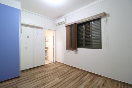 Casa para alugar com 250m², 3 quartos e 4 vagasQuarto 2 - Suíte