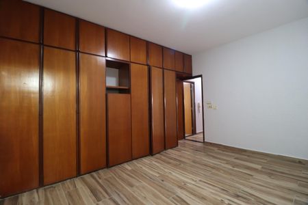 Casa para alugar com 250m², 3 quartos e 4 vagasQuarto 3 - Suíte