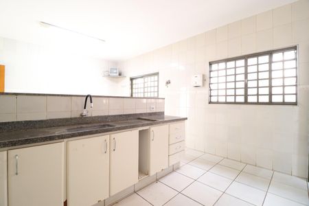 Casa para alugar com 250m², 3 quartos e 4 vagasCozinha