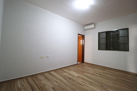 Casa para alugar com 250m², 3 quartos e 4 vagasQuarto 3 - Suíte