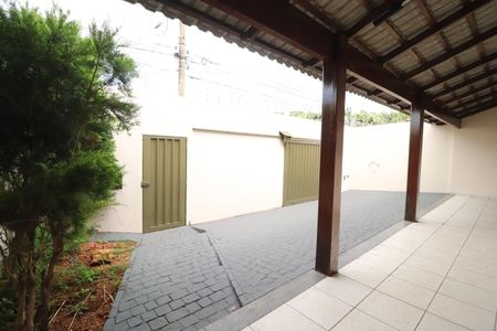 Casa para alugar com 250m², 3 quartos e 4 vagasVaranda da Sala