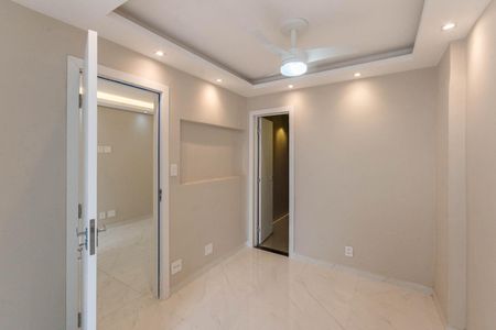 Apartamento à venda com 60m², 2 quartos e 1 vagaSuíte