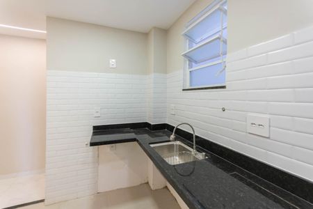 Apartamento à venda com 60m², 2 quartos e 1 vagaCozinha e Área de Serviço