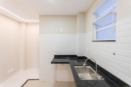 Apartamento à venda com 60m², 2 quartos e 1 vagaCozinha e Área de Serviço