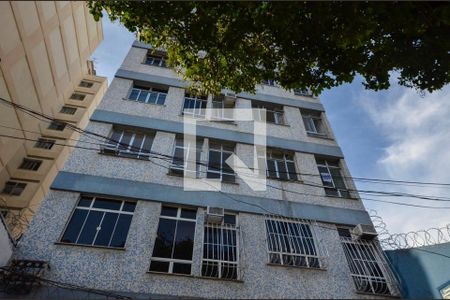 Apartamento à venda com 60m², 2 quartos e 1 vagaFachada