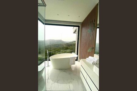 Casa à venda com 4 quartos, 472m² em Colinas da Anhanguera, Santana de Parnaíba