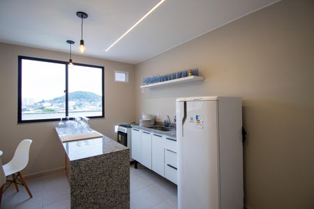 Apartamento para alugar com 55m², 2 quartos e 1 vagaÁrea comum - Salão de festas
