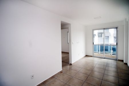 Sala de apartamento para alugar com 2 quartos, 52m² em Vila da Penha, Rio de Janeiro